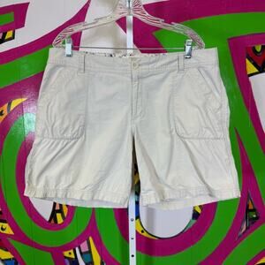 Eddie Bauer Cream RipStop Shorts. Size 14. In excellent condition!